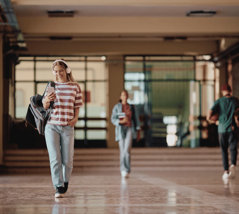 https://studyinvietnam.vn/wp-content/uploads/2025/07/11-1.png