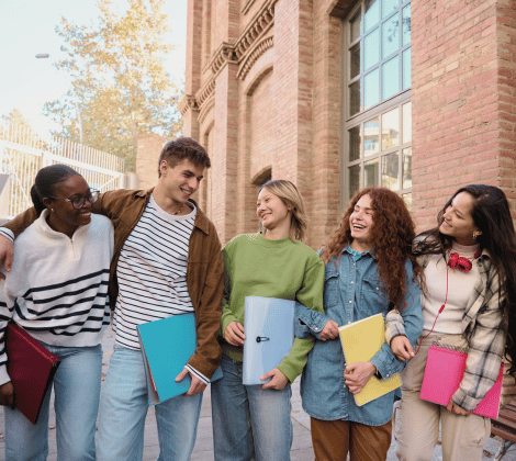 https://studyinvietnam.vn/wp-content/uploads/2025/07/StudyAbroader-470x420-3.png